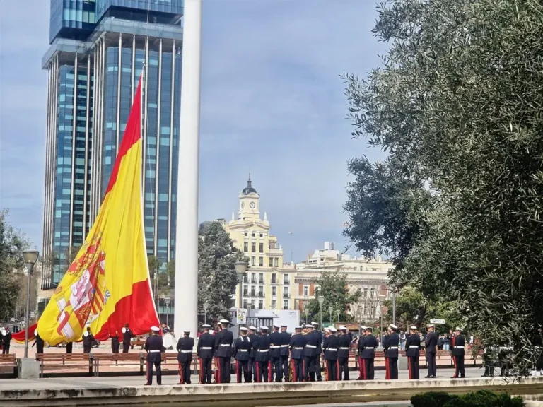 Subida sueldo militares 2026: 200 € lineales, tropa con 300 €