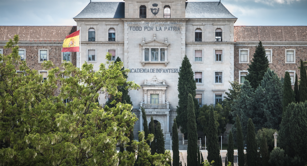 Boletín oficial o documento administrativo sobre convocatoria de empleo público en defensa
