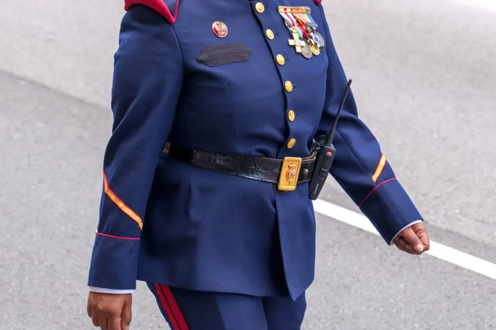 Sueldo oficial Ejército 2026: tablas, complementos y subida del 1,5%