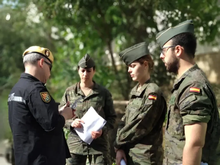 Ascenso a Oficial del Ejército: vías, requisitos y pruebas 2026